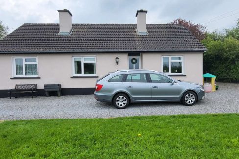 4 Bedroom Bungalow Carrowclogher